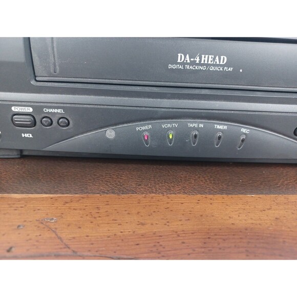 Sylvania 6240VE VCR/ VHS Player/ Video Cassette Recorder DA-4 Head No Remote - Picture 2 of 9